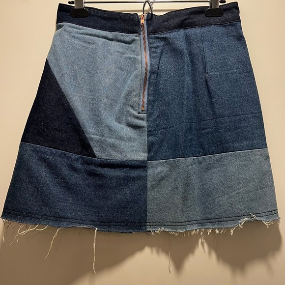 DENIM PATCH SKIRT - Picture 4 of 5